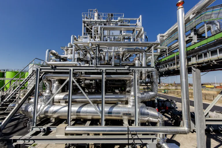 chemical recycling - Shell - Powering the Plastic Circular Economy