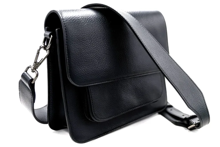 ChemistryCan Case Study Covestro_From Apple Waste to Leather-Look Materials_pic